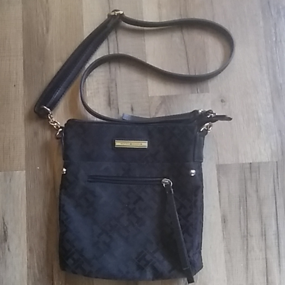 Tommy Hilfiger purse